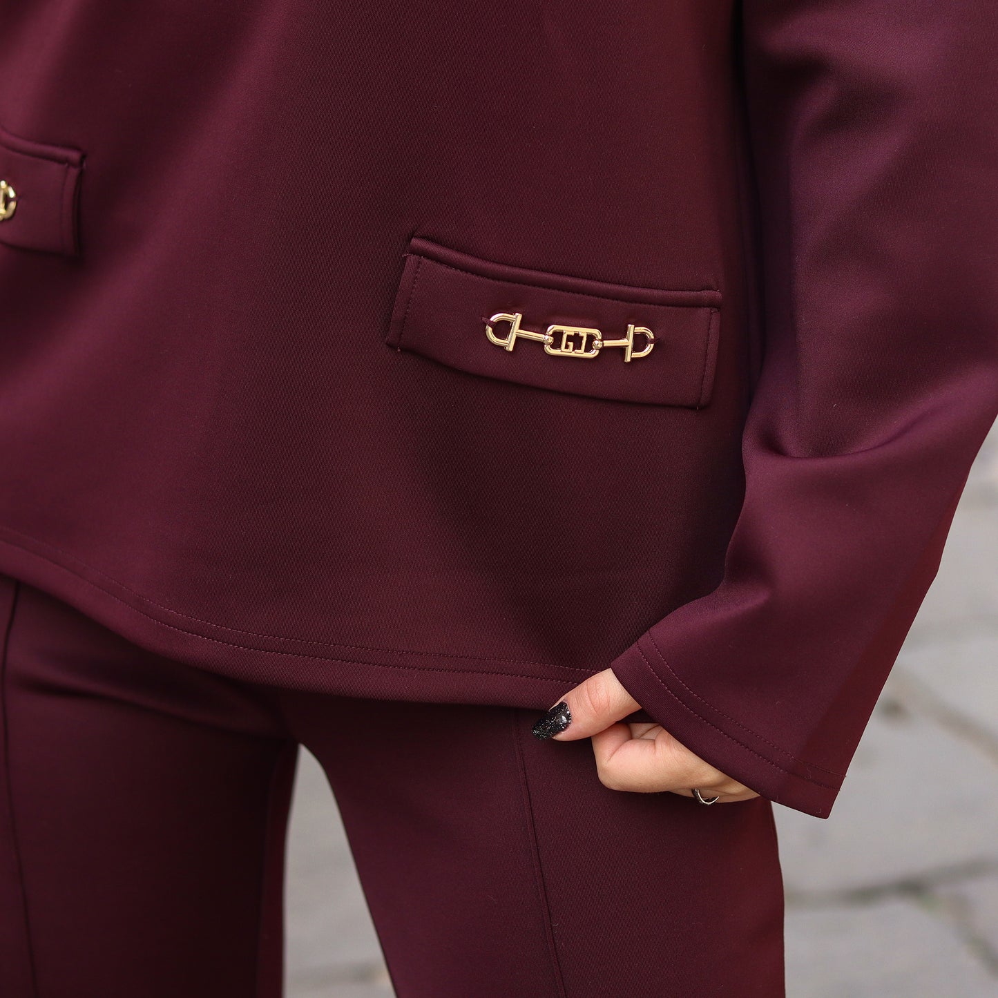 felpa da  donna con scollo a v Gaudì bordeaux