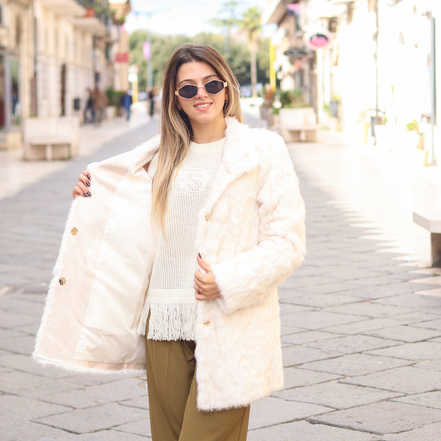 cappotto in pelliccia con cappuccio in tessuto morbido Yes Zee