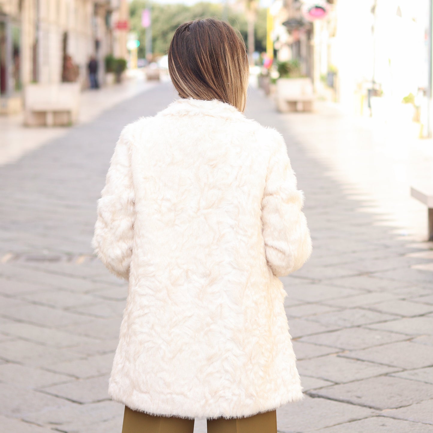 cappotto in pelliccia con cappuccio in tessuto morbido Yes Zee