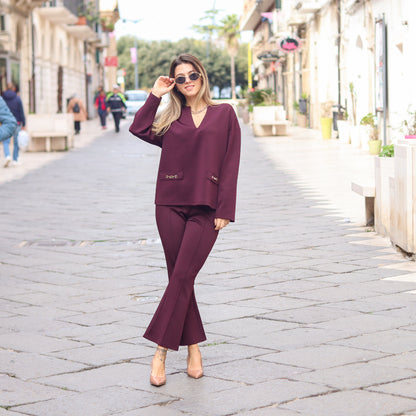 pantaloni cropped da donna con piega cucita